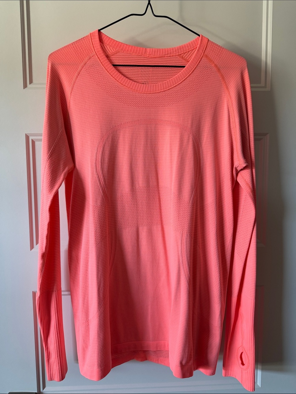 lululemon athletica Coral Swiftly Tech Long-Sleeve hip length